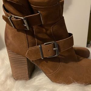Like new Vince Caputo size 9 ankle boots